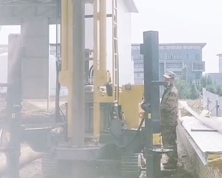 機械打井